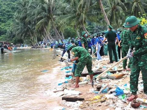 Chung tay bảo vệ môi trường biển và hải đảo