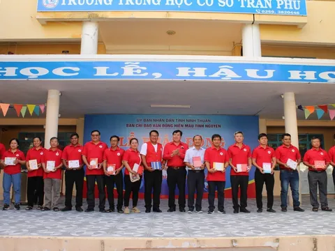 Ninh Thuận: Biểu dương, tôn vinh các tập thể, cá nhân, gia đình tham gia Hiến máu tình nguyện
