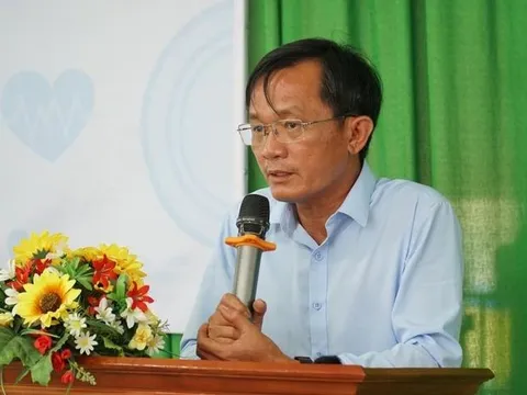 'Cùng ngư dân thắp sáng đèn trên biển': Đang tổ chức khám bệnh, phát thuốc miễn phí cho bà con, ngư dân tỉnh Ninh Thuận