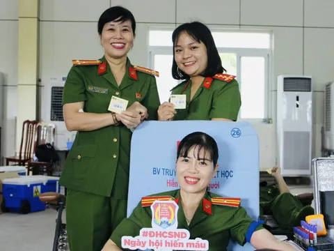 Hơn 150 giảng viên và học viên Đại học CSND hiến máu cứu người