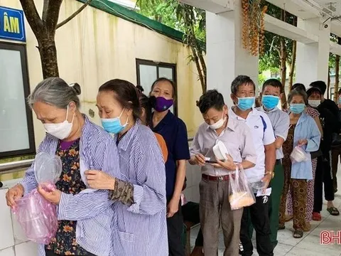 Hà Tĩnh: Người bệnh ở Hương Sơn được nhận 300 bát cháo tình thương mỗi tuần