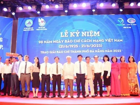 Kỷ niệm 98 năm ngày Báo chí cách mạng Việt Nam và tuyên dương 35 tác phẩm đạt giải báo chí thành phố Đà Nẵng năm 2022