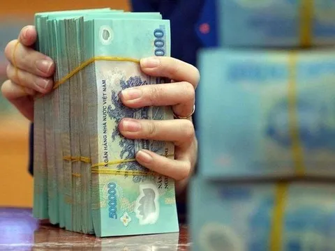 Chi tiết về nhóm đối tượng được tăng lương 2 lần liên tiếp vào tháng 7, 8/2023