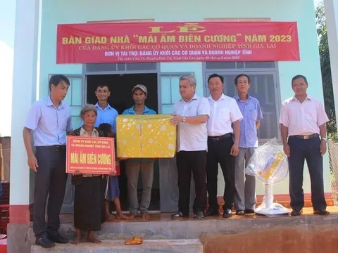 Gia Lai: Bàn giao 22 'Mái ấm biên cương' cho gia đình chính sách, hộ nghèo huyện Đức Cơ