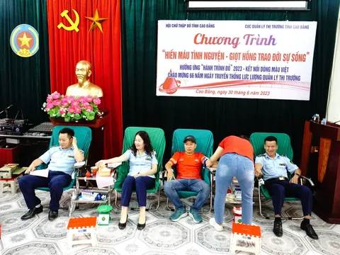Cục QLTT Cao Bằng tổ chức chương trình hiến máu hưởng ứng “Hành trình đỏ” 2023, chào mừng 66 năm ngày truyền thống lực lượng
