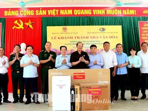 Tuyên Quang: Khánh thành nhà văn hóa thôn Khấu Lấu và trao tặng nhà tình nghĩa cho hội viên CCB, hộ nghèo xã Bình Yên