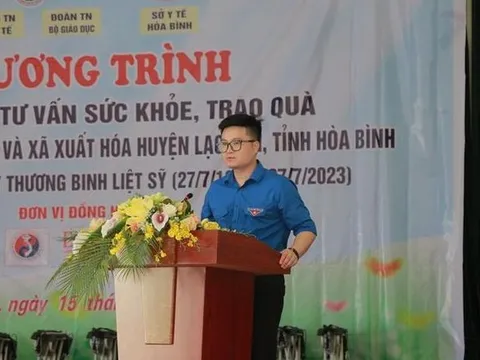 Đoàn Thanh niên Bộ Y tế khám bệnh, phát quà miễn phí cho người dân có hoàn cảnh khó khăn Hòa Bình
