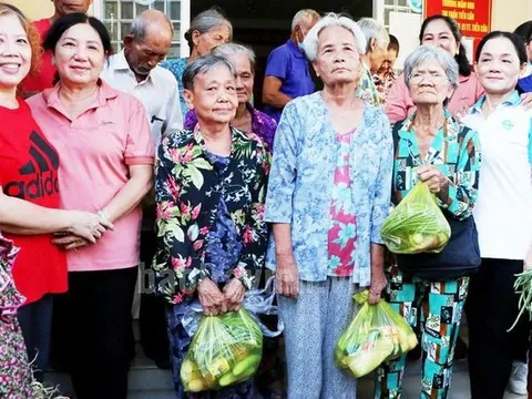 Hội LHPN thị trấn Tiểu Cần, Trà Vinh: Lan tỏa mô hình 'Shop rau 0 đồng'