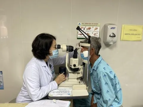 Phẫu thuật Phaco miễn phí cho đối tượng chính sách nhân dịp 27/7