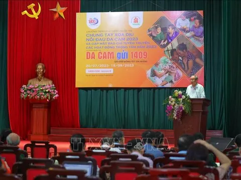 Phát động chương trình nhắn tin "Chung tay xoa dịu nỗi đau da cam"