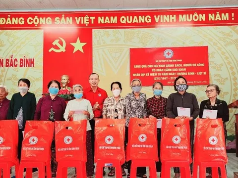 Bình Thuận: Trao tặng quà cho 50 gia đình chính sách huyện Bắc Bình