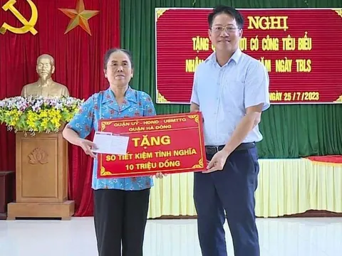Hà Nội: Thăm và tặng quà 87 gia đình chính sách tiêu biểu tại Hà Đông