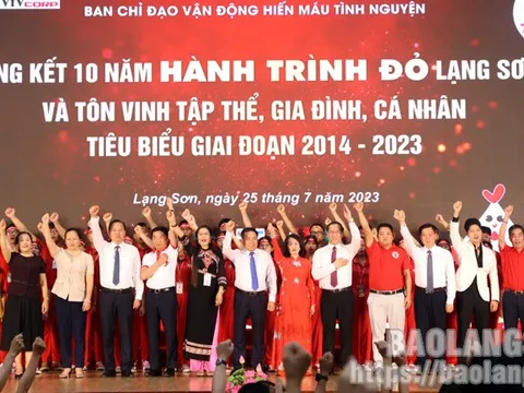 Lạng Sơn: Tổng kết 10 năm Hành trình đỏ tôn vinh 13 tập thể, 53 cá nhân có thành tích tiêu biểu