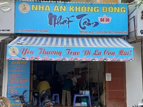 Ấm áp tình người nơi nhà ăn 0 đồng