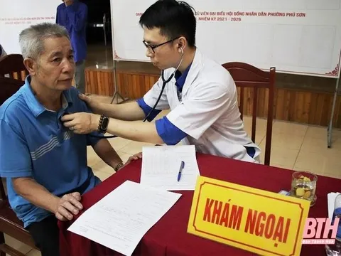 Thanh Hóa: Khám bệnh, cấp phát thuốc miễn phí cho 153 người có công và thân nhân người có công tại thị xã Bỉm Sơn
