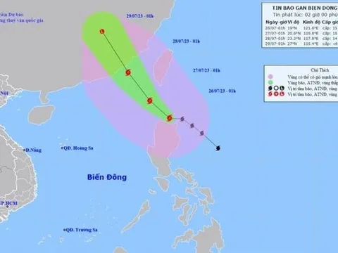 Siêu bão Doksuri giật cấp 17 vào Biển Đông trong đêm nay