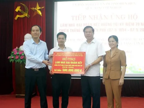 Điện Biên: Tiếp nhận 500 triệu đồng ủng hộ làm nhà đại đoàn kết cho hộ nghèo