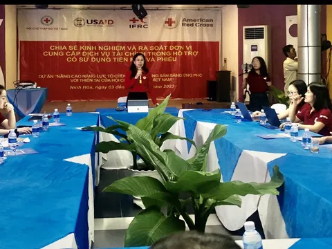 Trung ương Hội Chữ thập đỏ Việt Nam tổ chức Hội nghị chia sẻ kinh nghiệm về dịch vụ tài chính trong cứu trợ có sử dụng tiền mặt và phiếu