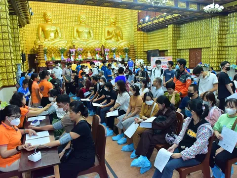 TP.HCM: Gần 450 Tăng Ni, Phật tử hưởng ứng chương trình “Hiến máu nhân đạo” vì sức khỏe cộng đồng