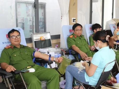 Công an TP Hồ Chí Minh tích cực hưởng ứng hiến máu tình nguyện