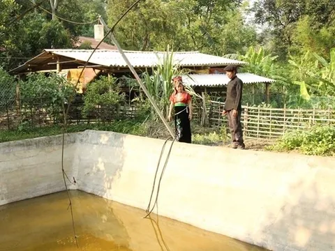 Chăm lo đời sống đồng bào La Ha