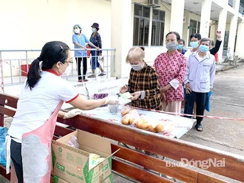 Học Bác trao lòng nhân ái, lan tỏa yêu thương