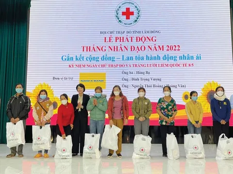 Nhân lên tình yêu thương con người