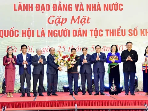 Chủ tịch Quốc hội Vương Đình Huệ: Thực hiện thật tốt các chính sách dân tộc hiện có
