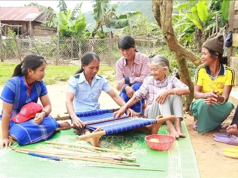 Phổ biến luật pháp, chính sách bình đẳng giới, bạo lực trên cơ sở giới