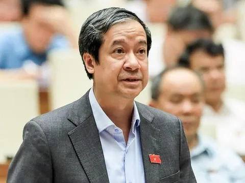 Bộ trưởng Bộ GD&ĐT: Cần giải pháp ổn định và lâu dài cho vấn đề giá sách giáo khoa