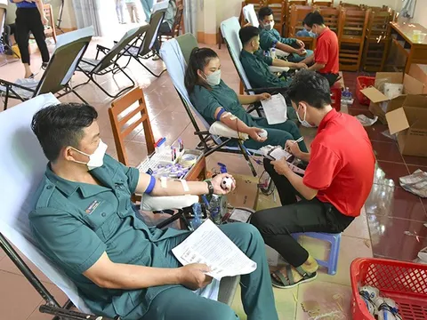 Ngân hàng máu sống dân quân xã Phong Mỹ