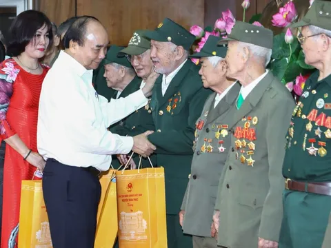 Quyết định của Chủ tịch nước Về việc tặng quà nhân dịp kỷ niệm 75 năm ngày Thương binh – Liệt sỹ