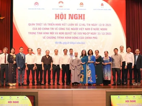 Triển khai toàn diện, mạnh mẽ công tác người Việt Nam ở nước ngoài trong tình hình mới