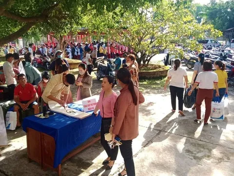 'Giọt hồng Đắk Nông- Kết nối dòng máu Việt'