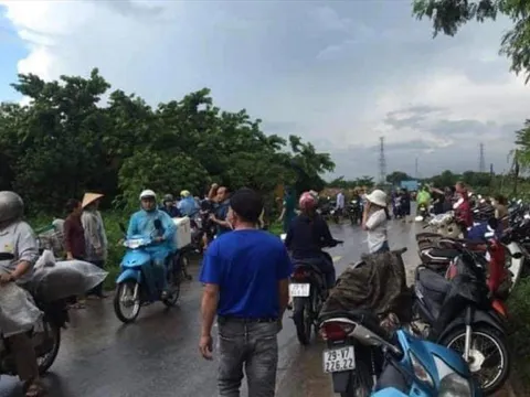 Hà Nội: 2 người phụ nữ tử vong do sét đánh