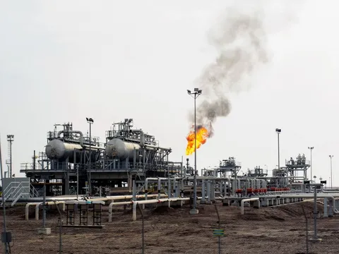 Giá dầu lao dốc mạnh về mốc 95 USD/thùng