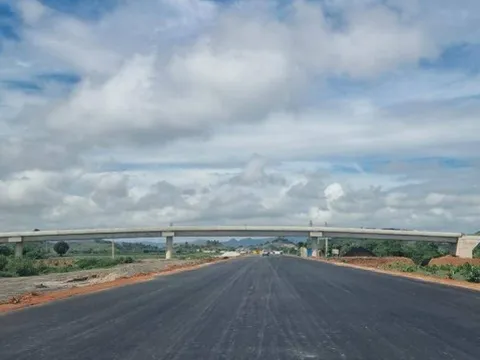 Phê duyệt đầu tư 12 dự án thành phần cao tốc Bắc-Nam