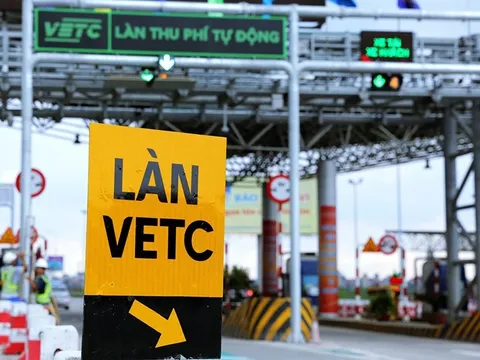 Hướng dẫn dán thẻ thu phí không dừng miễn phí