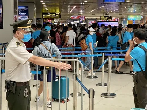 Tăng cường xây dựng văn hóa an toàn hàng không