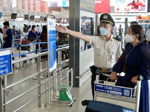 Cục Hàng không ra văn bản khẩn sau vụ khách mang dao lên máy bay