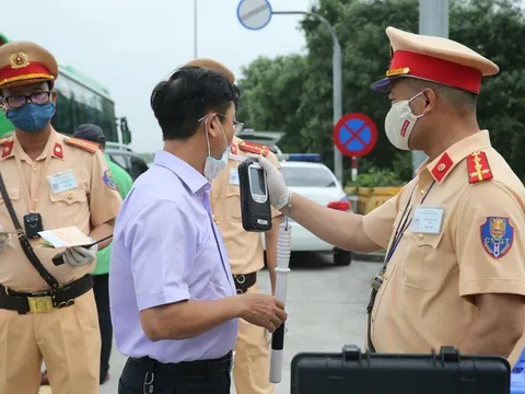 Xử lý gần 241.900 trường hợp vi phạm lỗi giao thông, phạt 374,4 tỷ đồng