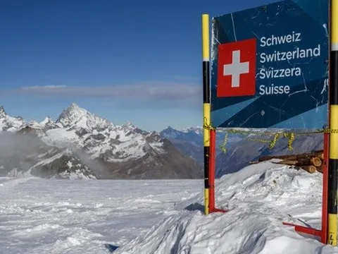 Các sông băng của dãy Alps đang trên đà tan chảy và biến mất