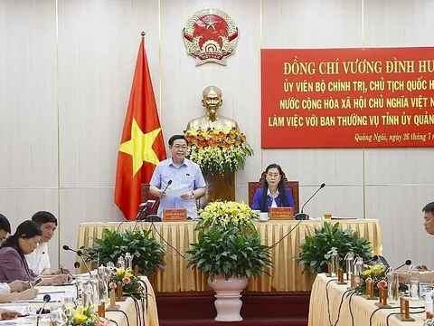 Chủ tịch Quốc hội: Quảng Ngãi cần chú ý tới tính liên kết vùng