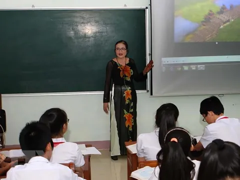 Bộ Giáo dục và Đào tạo điều chỉnh Lịch sử trở thành môn học bắt buộc