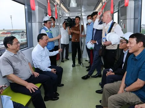 Thủ tướng thị sát dự án đường sắt Nhổn-Ga Hà Nội