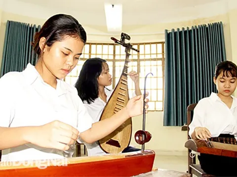 Đồng Nai: Trao cơ hội thực hiện ước mơ cho học sinh dân tộc thiểu số