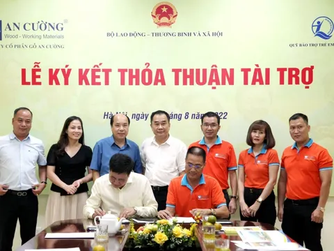 2,5 tỷ đồng dành tặng cho trẻ em có hoàn cảnh đặc biệt, khó khăn