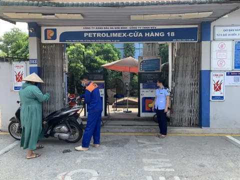 QLTT Hà Nội: 4 ngày nghỉ lễ không phát hiện cây xăng nào "găm hàng"