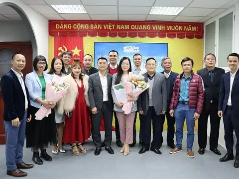 Tạp chí điện tử Kinh tế Chứng khoán Việt Nam tổng kết và trao giải cuộc thi viết “Tôi là Nhà đầu tư”