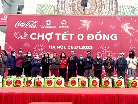 Chợ Tết 0 đồng cho người có hoàn cảnh khó khăn nhân dịp Tết Quý Mão